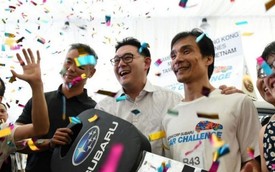 Người Việt chiến thắng cuộc thi đặt tay lên xe Subaru lâu nhất tại Singapore