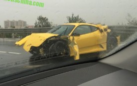 Lạng lách giữa trời mưa, Ferrari F430 trả giá đắt