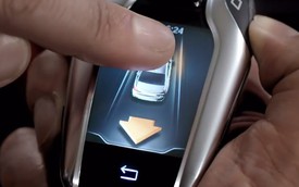 Video trực quan khả năng điều khiển của chìa khóa BMW 7 series mới