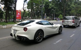 Siêu xe Ferrari F12 của thiếu gia Phan Thành xuống phố