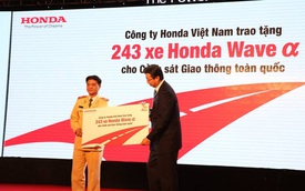 Honda Việt Nam hỗ trợ 243 xe Wave Alpha cho CSGT toàn quốc