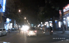 Hà Nội: Cướp giật trắng trợn trên phố Lê Thanh Nghị