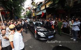 Cặp đôi Mercedes-Benz S600 Pullman Guard đón đưa tổng thống Pháp tại Hà Nội