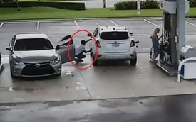 Kẻ gian đi Toyota Camry, ăn trộm ví trong xe SUV tại cây xăng