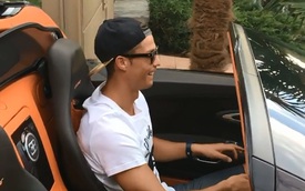Xem Cristiano Ronaldo cầm lái siêu xe Bugatti Veyron mui trần mới mua
