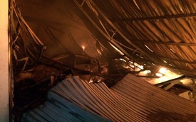 Quảng Ninh: Cháy lớn trong đêm, một chiếc Hyundai Sonata bị thiêu rụi