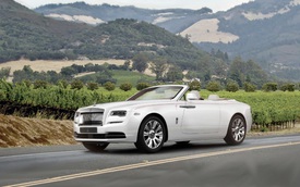 Chiếc Rolls-Royce Dawn đầu tiên xuất xưởng có giá 750.000 USD