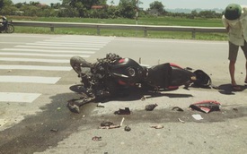 Hà Nam: Mô tô phân khối lớn va chạm với xe tải, một biker nhập viện