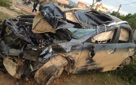 Quảng Ninh: Mazda CX-5 lật nhiều vòng trong đêm, 5 người thương vong