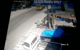 Xem diễn biến vụ ô tô tải chạy lấn làn, đâm xe buýt và xe máy tại Thái Nguyên
