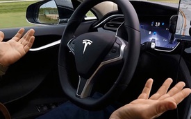 Tin tưởng hệ thống tự lái Autopilot của Tesla Model S, một người tử vong