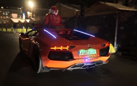 Siêu xe Lamborghini Aventador hóa thành chú tuần lộc của ông già Noel