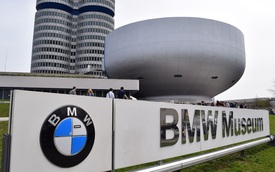 Khám phá bảo tàng đủ loại xe của BMW