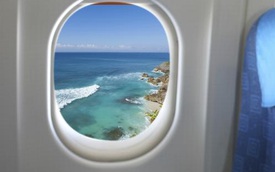 Vì sao cửa sổ máy bay lại có hình bầu dục?