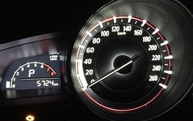 Thêm xe Mazda 2 “dính” nghi vấn sáng đèn báo lỗi động cơ