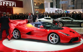 Chưa ra mắt, Ferrari LaFerrari Spider đã được chào bán với giá "hết hồn" 129 tỷ Đồng