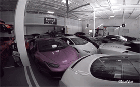 38 chiếc siêu xe Lamborghini dồn vào một chỗ để tránh bão Matthew