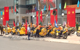 Hàng chục mô tô khủng dẫn đoàn đua xe đạp tại Sài thành