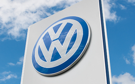Volkswagen tiếp tục "gặp hạn": Gần 300 nhà đầu tư cùng khởi kiện