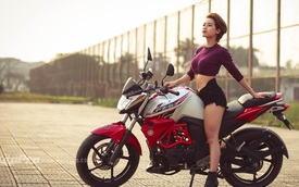 Thiếu nữ Việt khoe vẻ đẹp cá tính bên Yamaha FZ-S