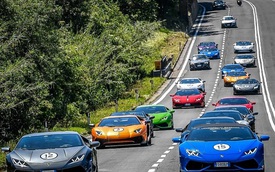 Dàn siêu xe Lamborghini diễu hành tại quê nhà