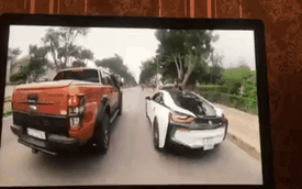 Ford Ranger đua với BMW i8 trên đường Sài Gòn khiến cư dân mạng bức xúc