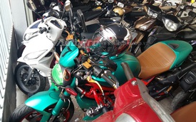 Ngỡ ngàng với Ducati Monster 795 màu xanh ngọc nổi bật