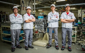 Không phải máy móc, đây mới là những người chế tạo động cơ Nissan GT-R