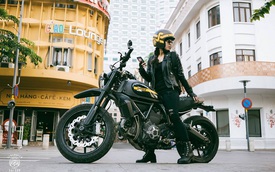 Nữ biker khiến nhiều người phải ngước nhìn khi "nài" Ducati Scrambler trên đường Sài Gòn