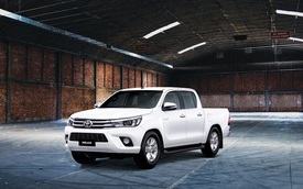 Ra mắt Toyota Hilux 2016, động cơ và hộp số mới, giá rẻ hơn