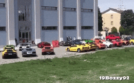 Diễu hành siêu xe Lamborghini ở Ý