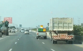 Ô tô tải đánh võng, chèn ép xe bán tải trên cao tốc