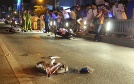 Thanh niên đi ngược chiều khiến 4 xe máy đâm nhau giữa Sài Gòn