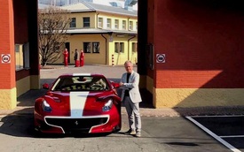 Ông chủ hãng Pagani nhận siêu xe Ferrari F12tdf "hàng thửa"