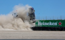 Mercedes-AMG C63 Estate bay lên không trung trong tai nạn kinh hoàng