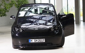 Sono Sion - Xe 5 chỗ chạy bằng năng lượng mặt trời hoàn toàn mới