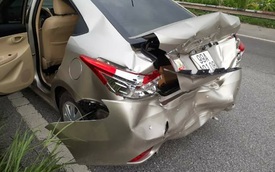 Toyota Vios biến dạng sau tai nạn, cư dân mạng ngao ngán