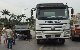 Hải Phòng: Mải xem tai nạn giữa xe bồn và Lexus LX570, tài xế ô tô tải đâm vào Toyota Vios