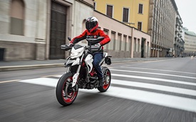 Ducati Hypermotard 939 2018 có thêm màu sơn trắng nổi bật
