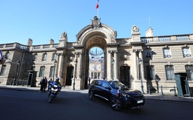 Tân Tổng thống Pháp Emmanuel Macron có thêm SUV "thửa riêng"