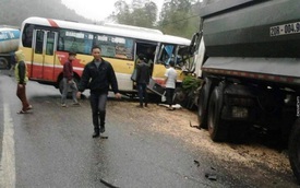 Thái Nguyên: Xe buýt đâm ô tô tải, 9 người thương vong