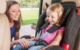 Những điều cần biết về ghế trẻ em trong xe ô tô