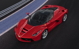 Võ sỹ triệu phú Floyd Mayweather khoe vừa mua một cặp siêu xe Ferrari LaFerrari