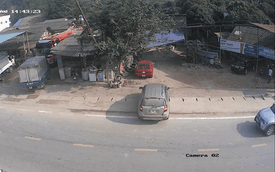 Video xe SUV lùi ra đường bị xe bán tải đâm tại Tuyên Quang gây tranh cãi