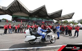Chiêm ngưỡng siêu mô tô 7 tỉ và dàn xe “khủng” xuất hiện trong hành trình Honda Asian Jourrney 2017