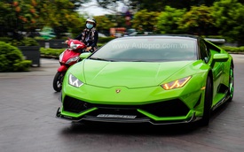 Siêu xe Lamborghini Huracan xanh cốm của đại gia kín tiếng Sài thành độ "khủng"