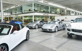 Tham quan showroom Porsche lớn nhất thế giới