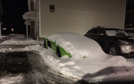 Siêu xe Lamborghini Aventador của sinh viên đại học bị "đóng băng"
