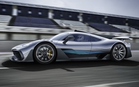 Mercedes-AMG Project One có thể cho Bugatti Chiron "ngửi khói"