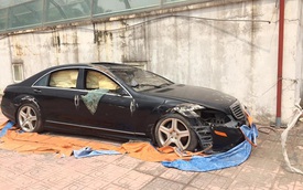 Xót xa Mercedes-Benz S550 bị "bỏ rơi" tại Hà Nội